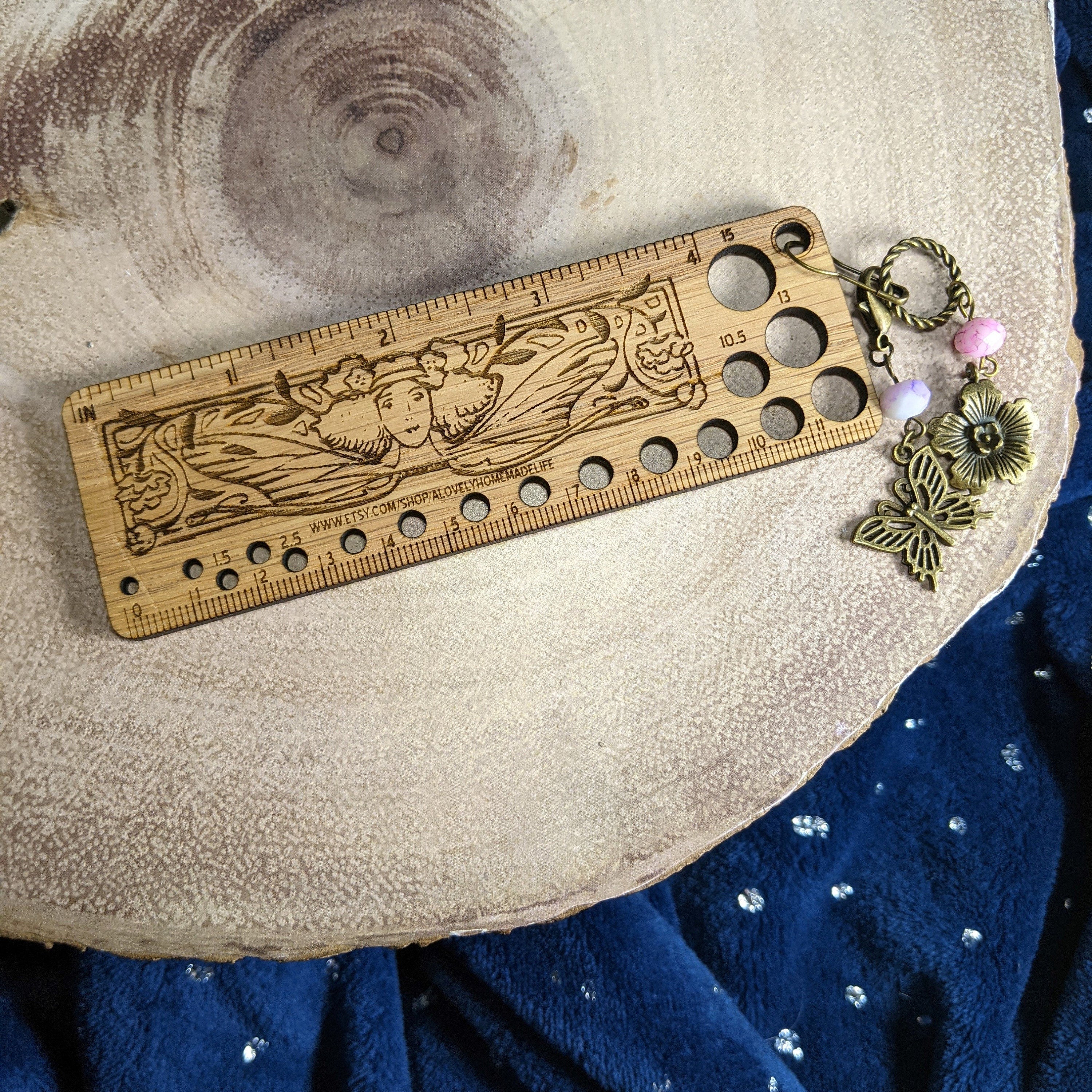 Wooden Knitting Needle Gauge & Stitch Marker