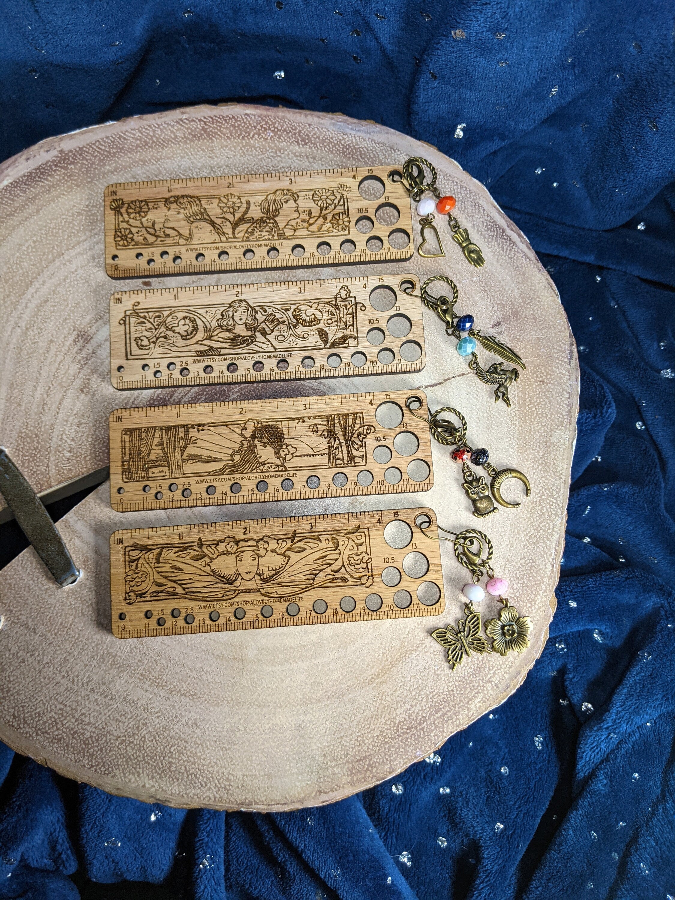 Wooden Knitting Needle Gauge & Stitch Marker