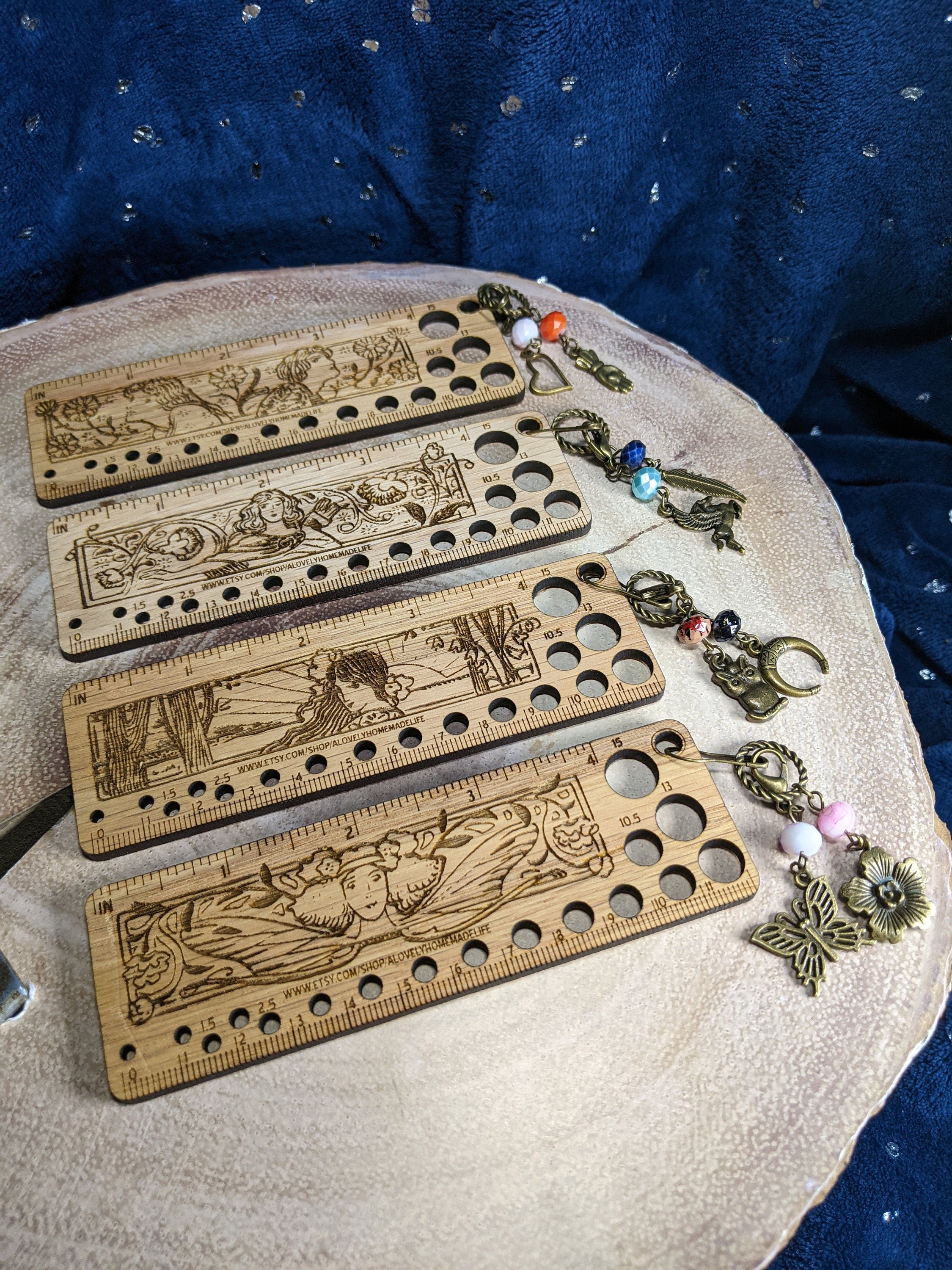 Wooden Knitting Needle Gauge & Stitch Marker