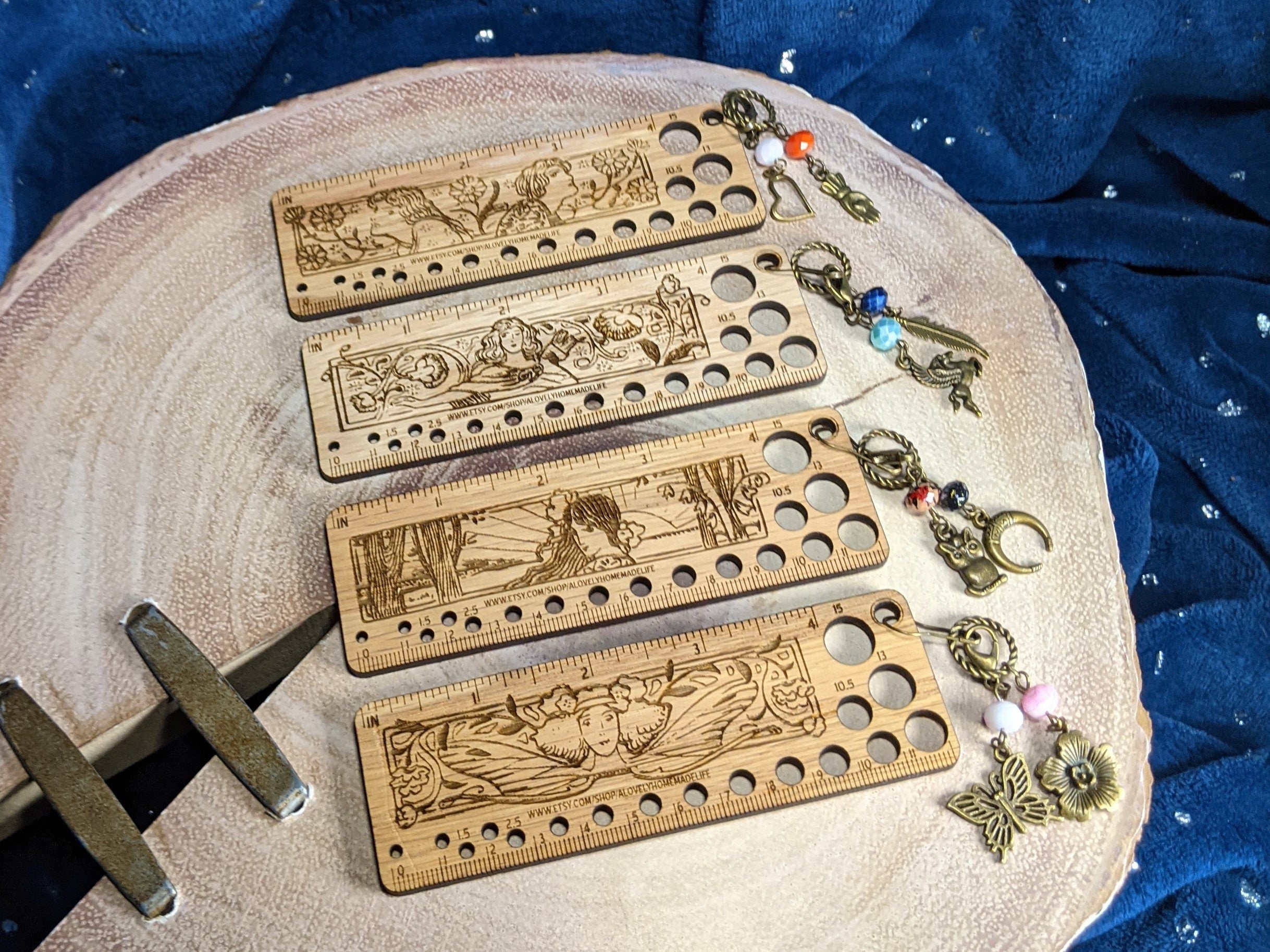 Wooden Knitting Needle Gauge & Stitch Marker