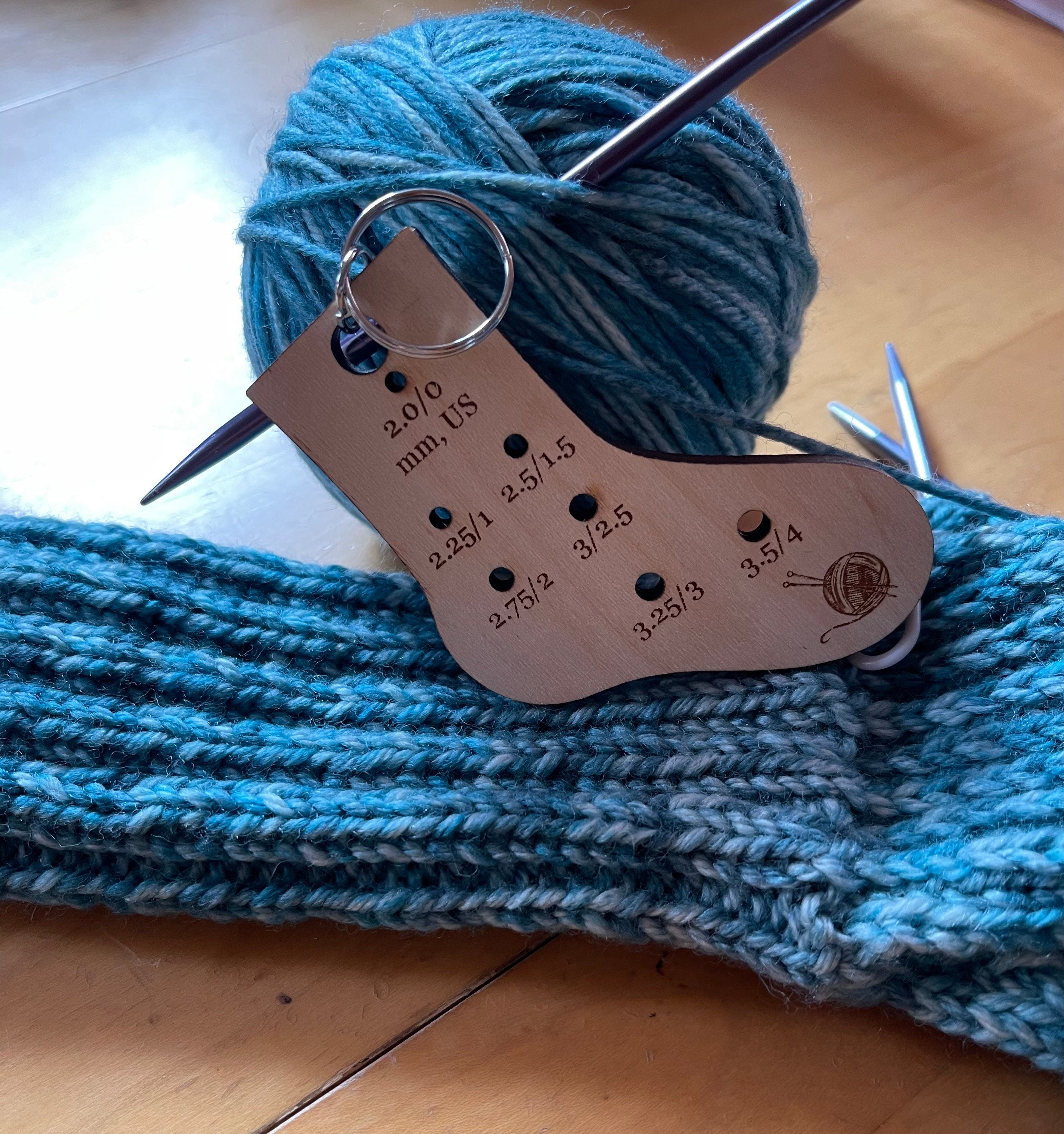 Wood sock knitting needle gauge for sock needles