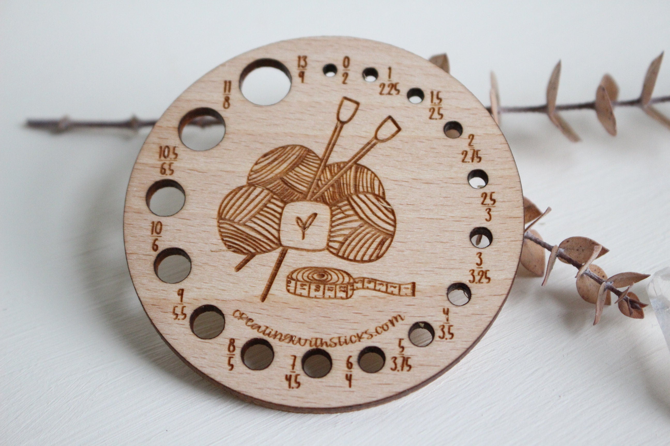 Wooden Yarn Ball Knitting Needle Gauge