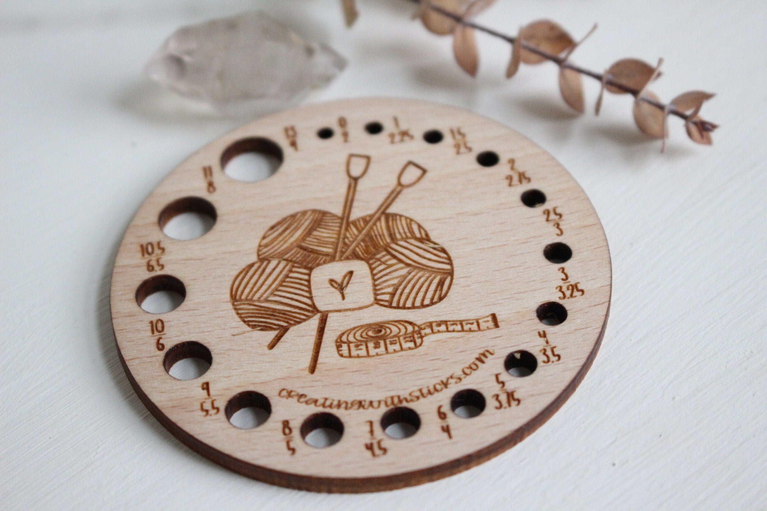 Wooden Yarn Ball Knitting Needle Gauge