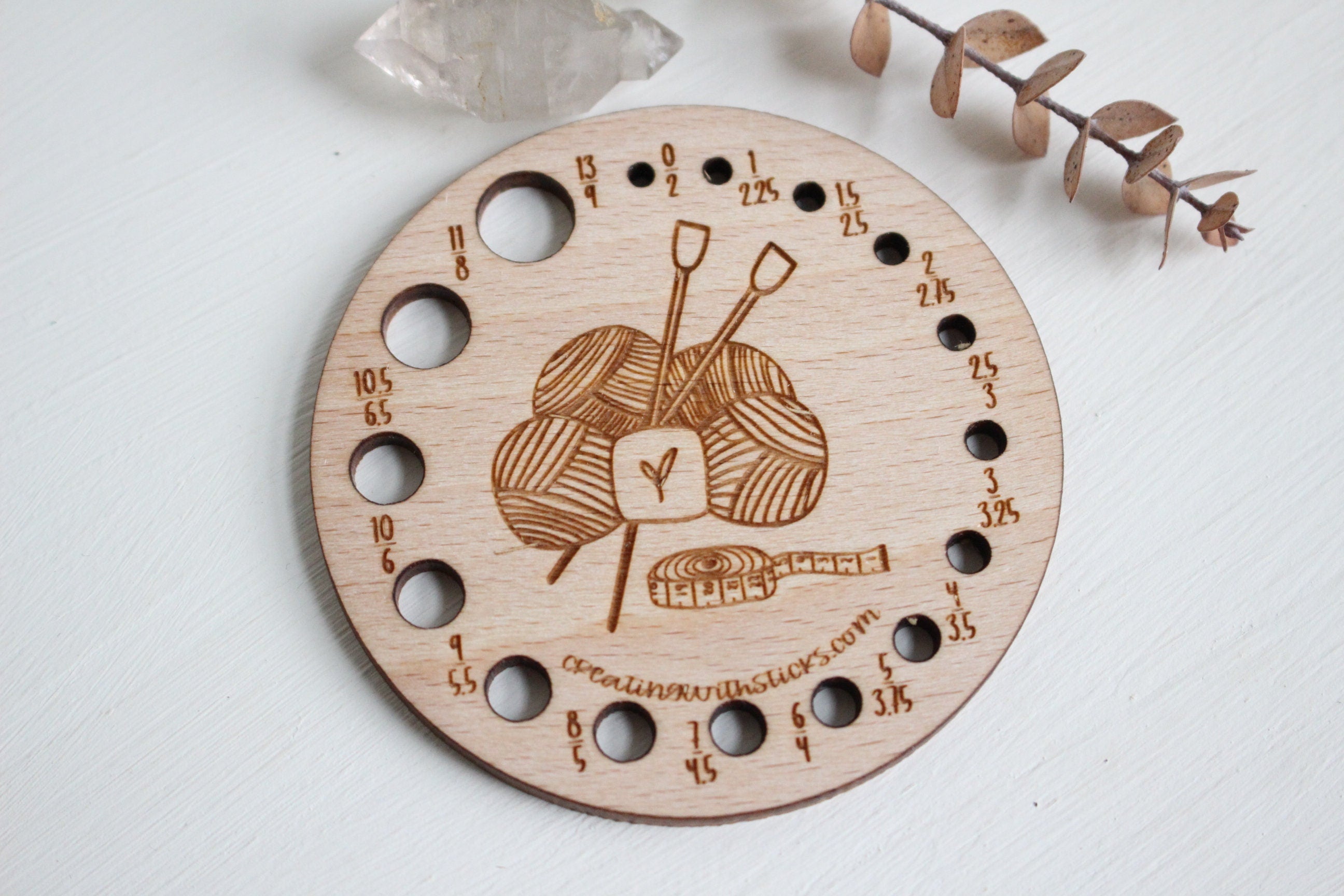 Wooden Yarn Ball Knitting Needle Gauge