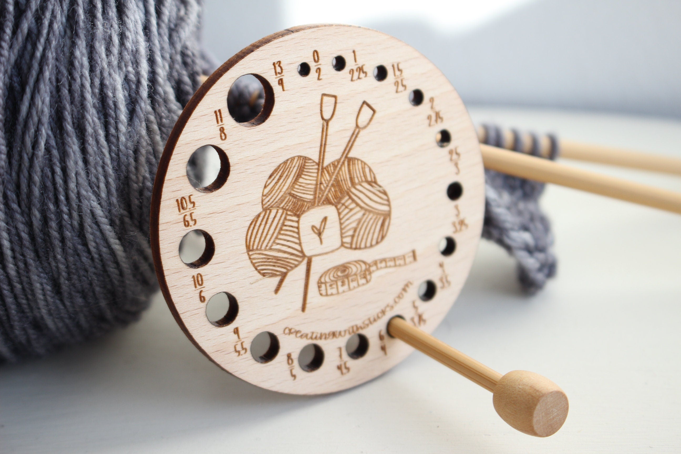 Wooden Yarn Ball Knitting Needle Gauge