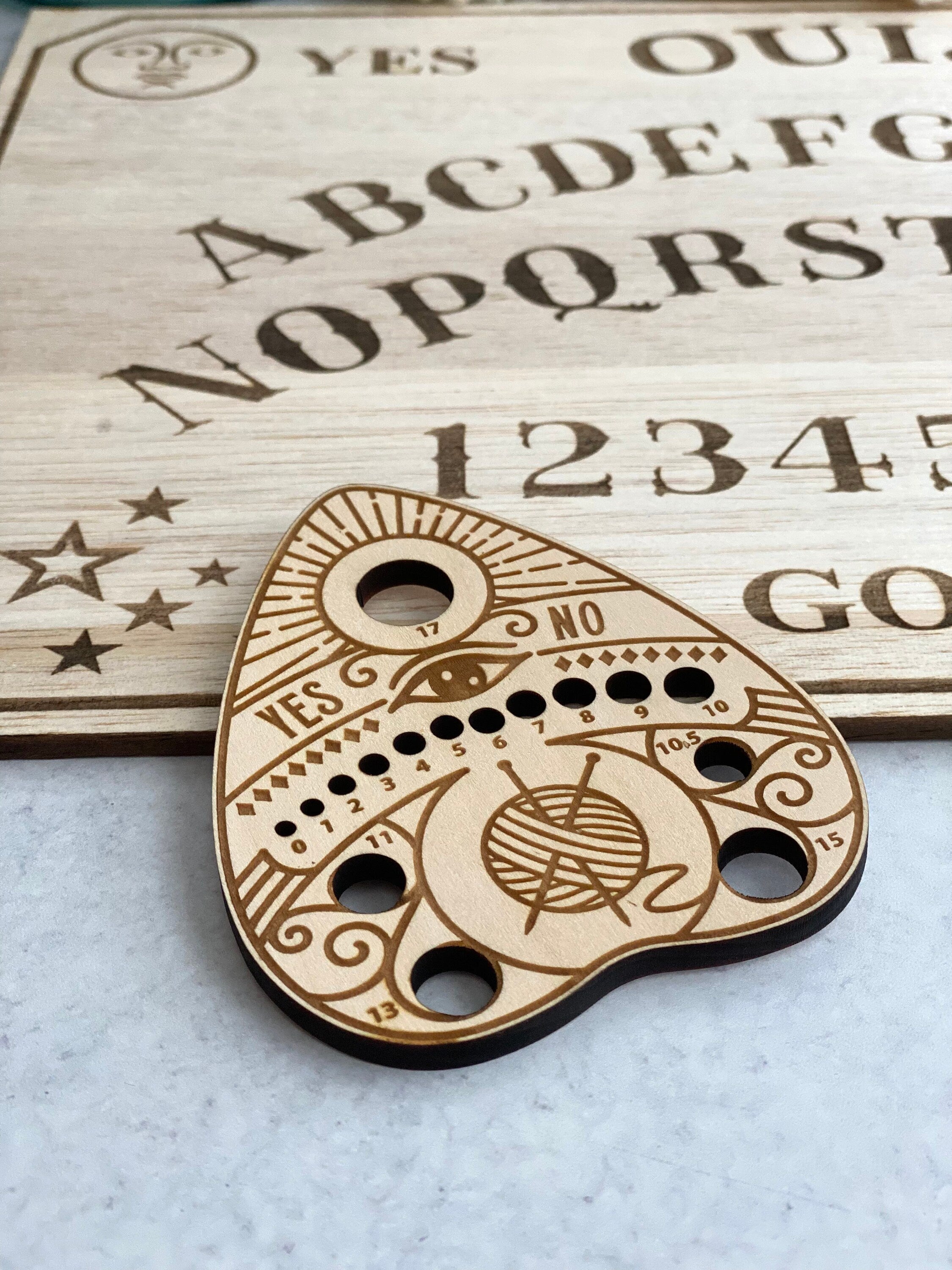 Ouija Knitting Needle Gauge