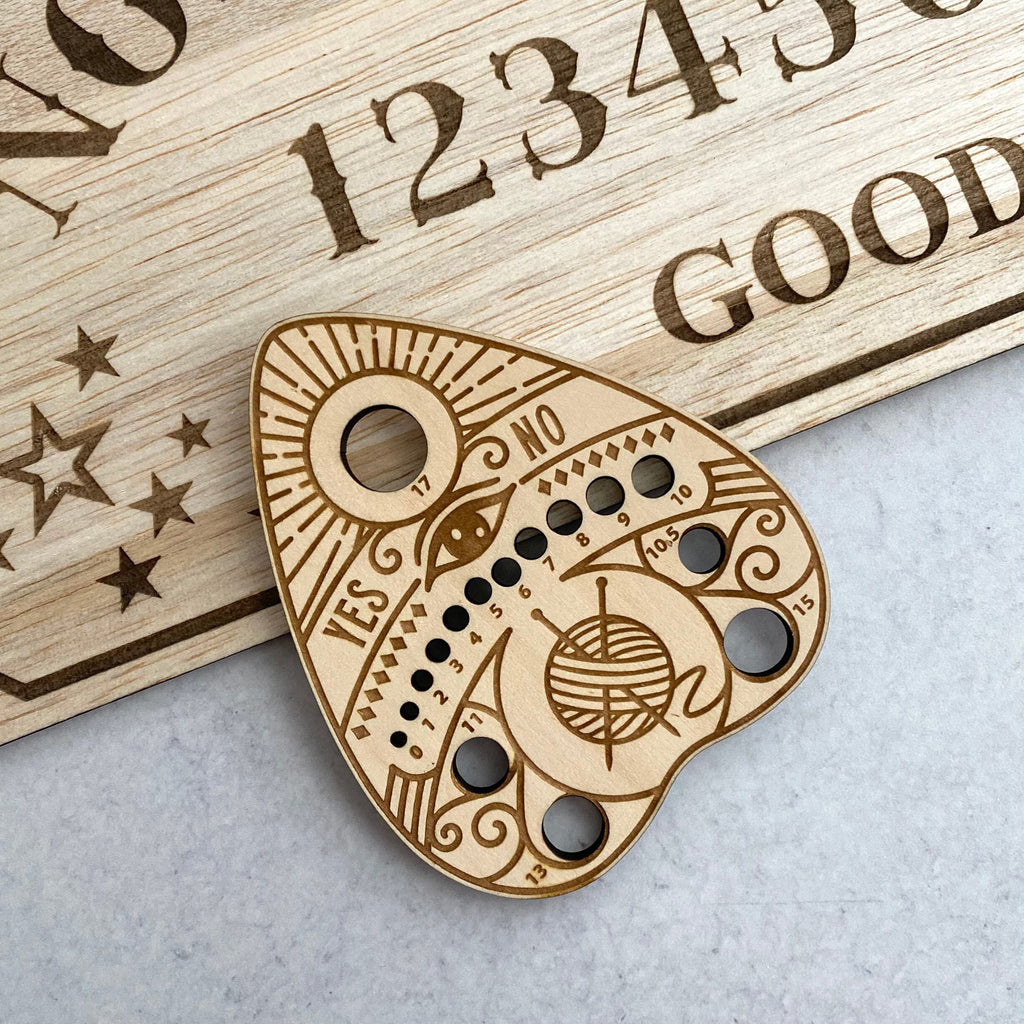 Ouija Knitting Needle Gauge