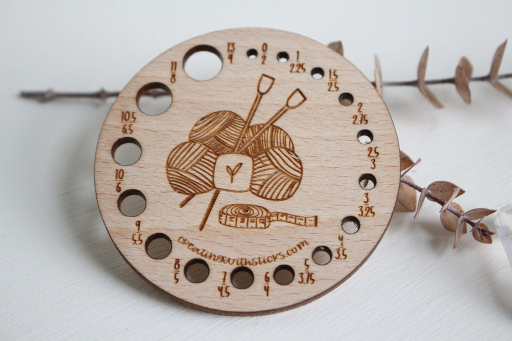 Wooden Yarn Ball Knitting Needle Gauge