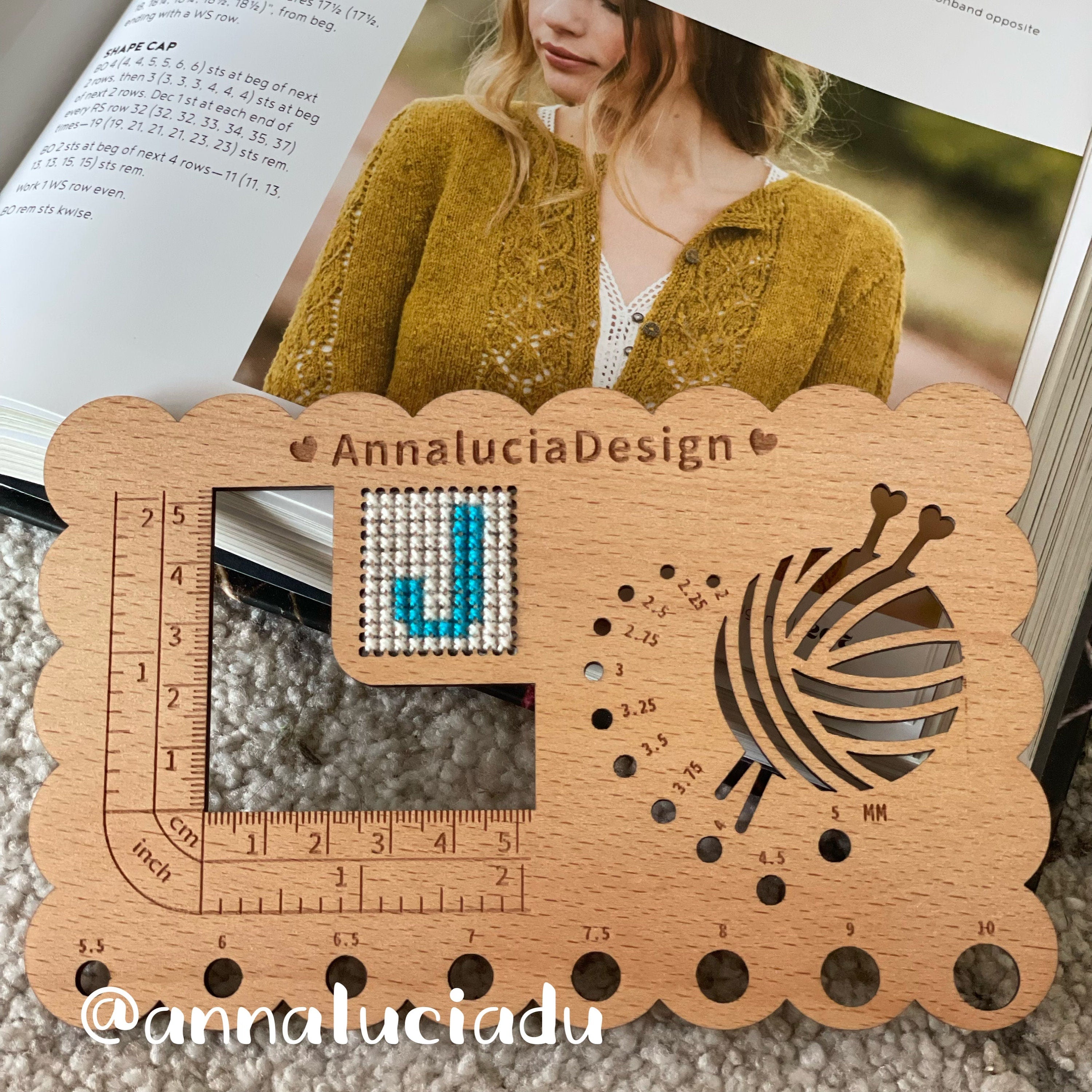 Knitting gauge - Knitting tools