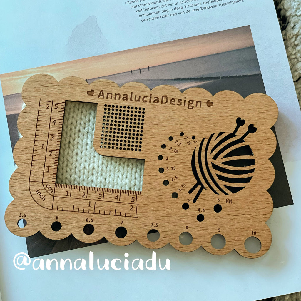 Knitting gauge - Knitting tools
