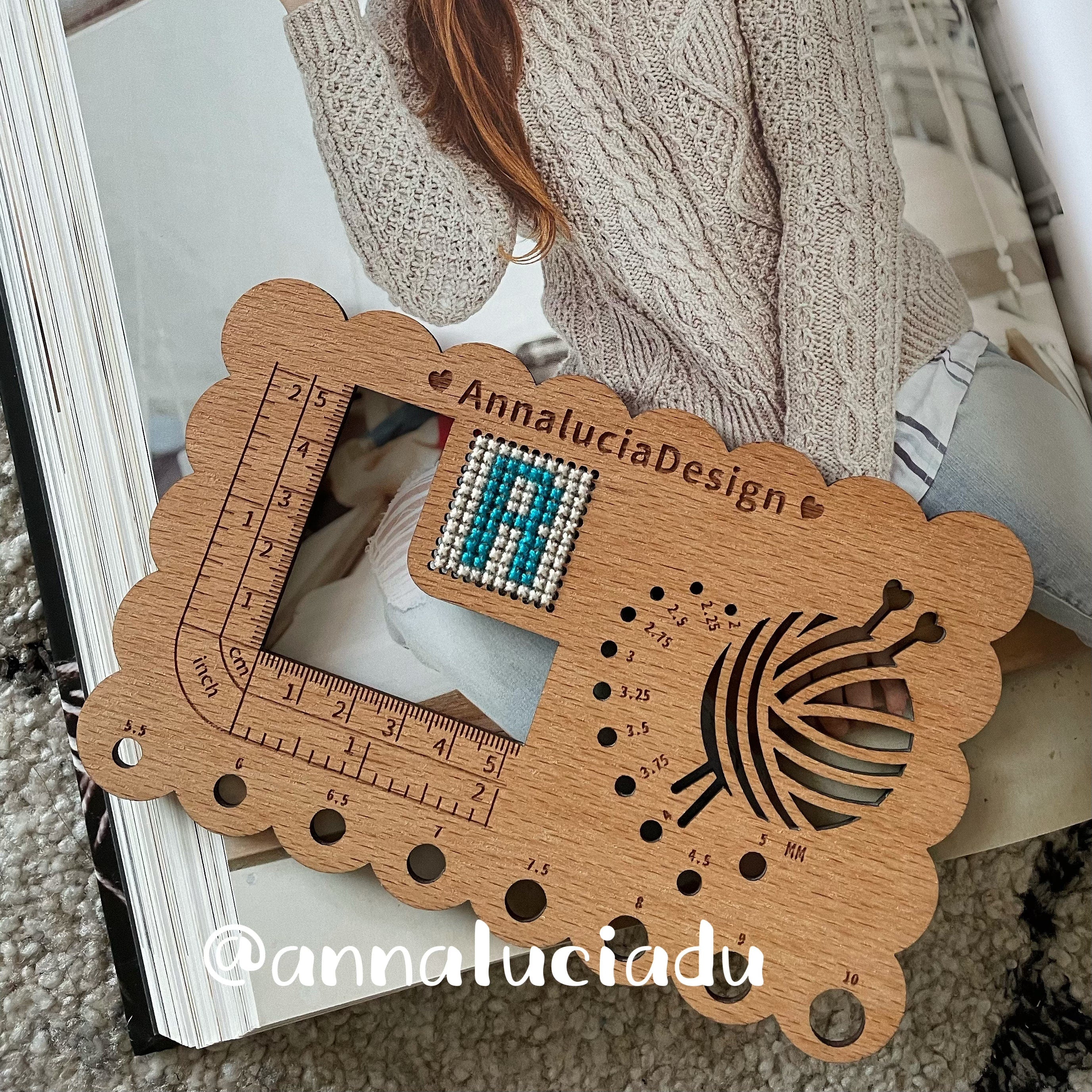 Knitting gauge - Knitting tools