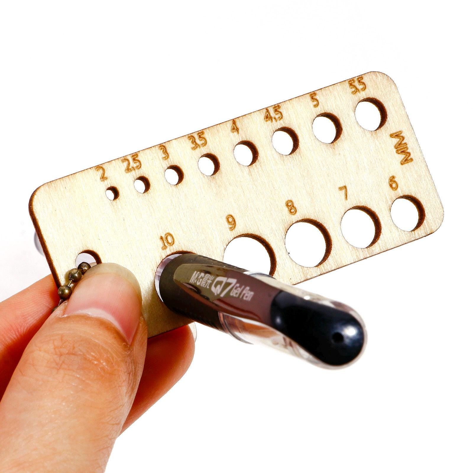 Knitting Needle Gauge - Natural Wood Ruler