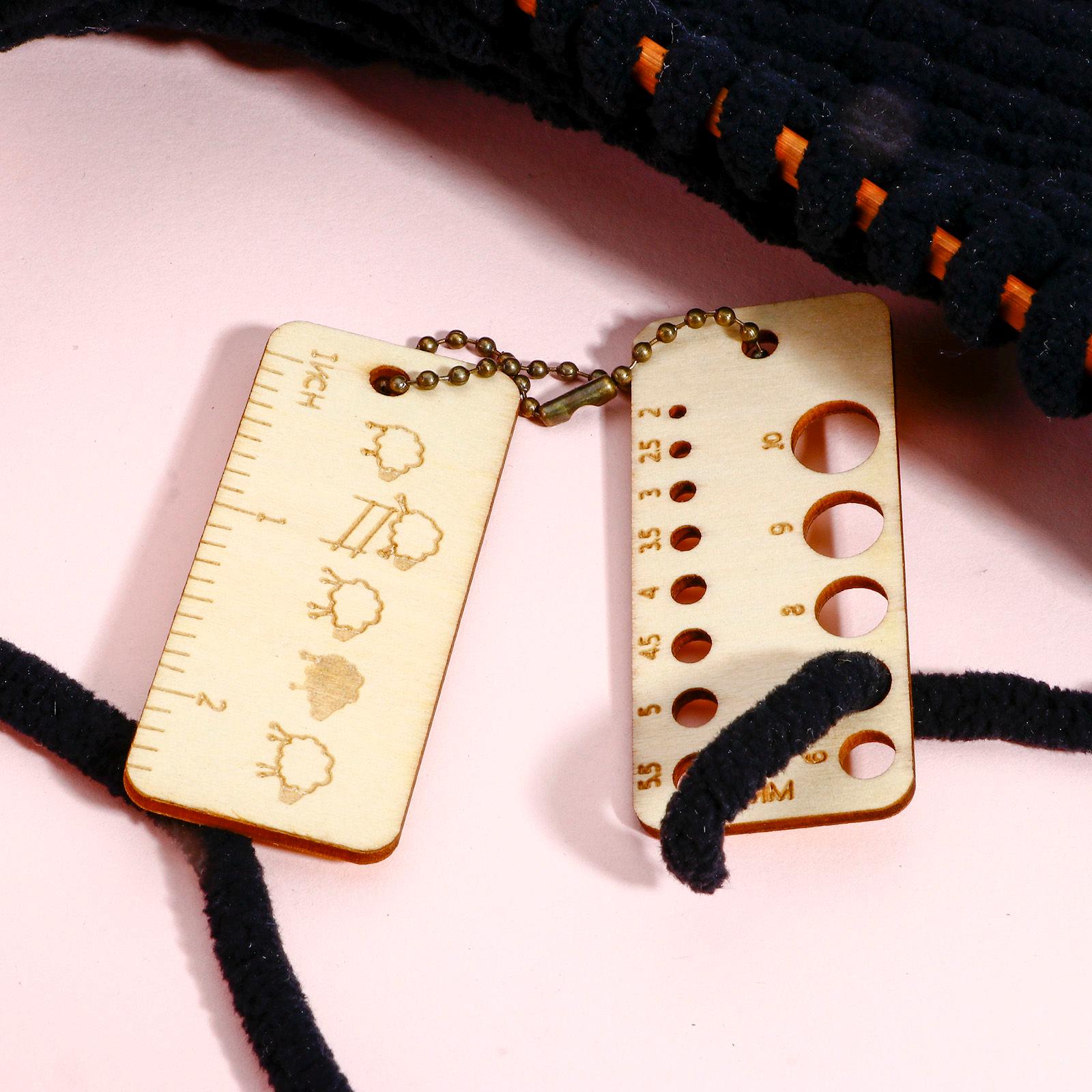 Knitting Needle Gauge - Natural Wood Ruler
